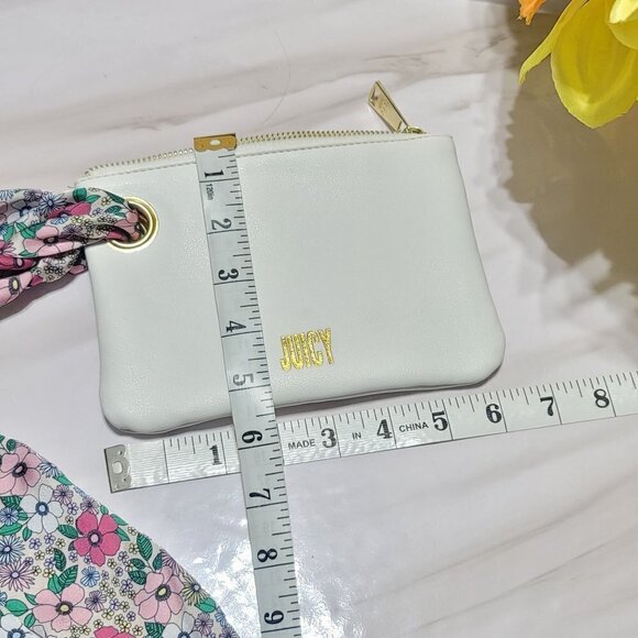 JUICY COUTURE WOMEN  WRISTLET - Picture 2 of 6